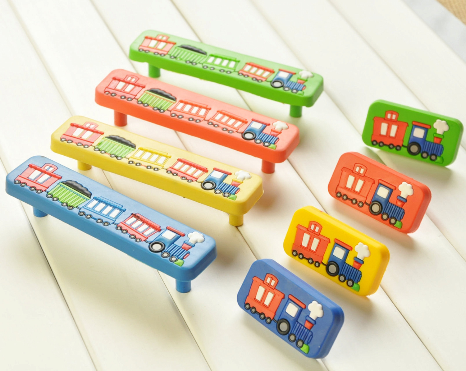 На что следует обратить внимание при выборе ручек для кухонной мебели