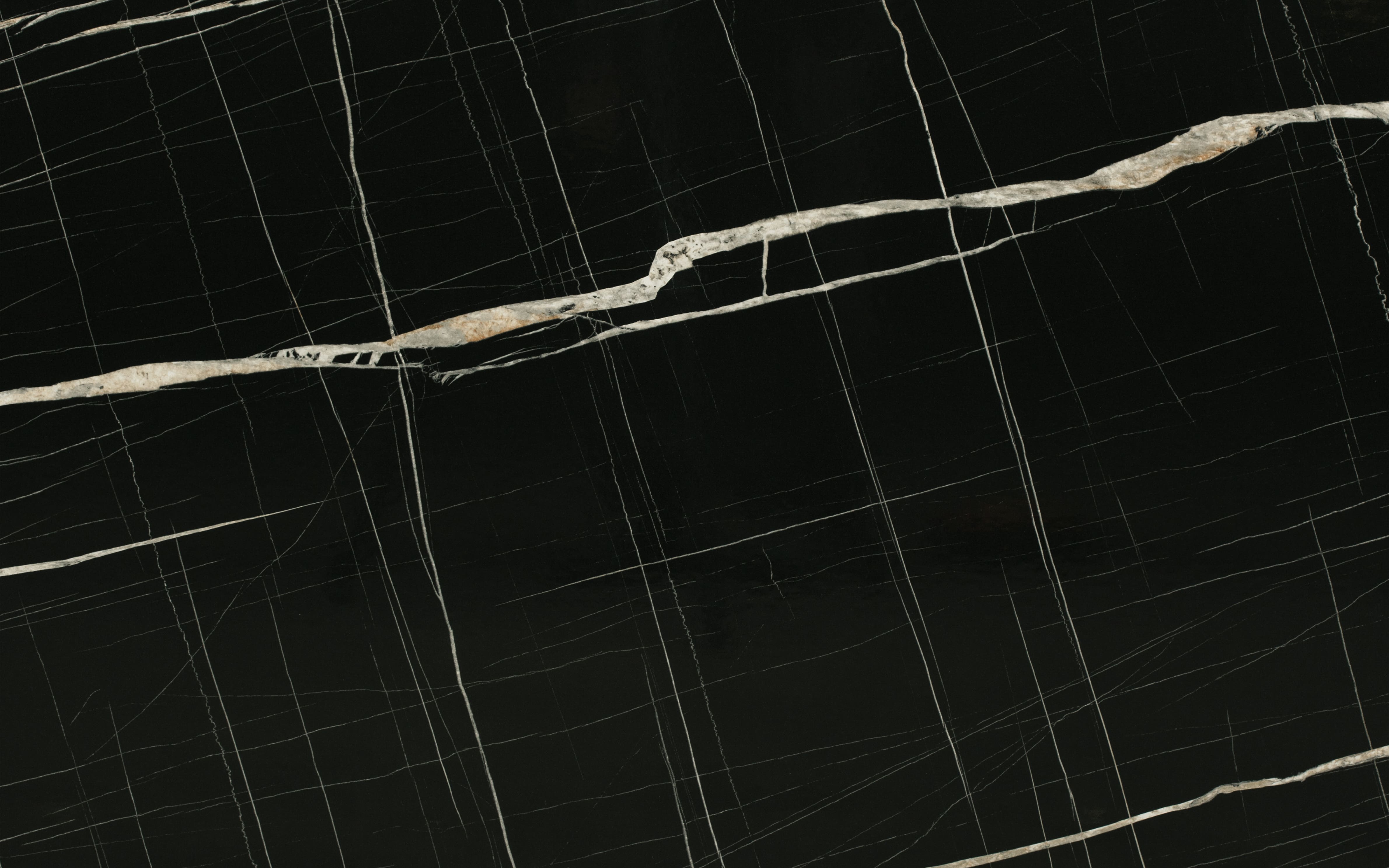 HPL 4мм №295СТ (черный тунис) (3050*650*4 мм)